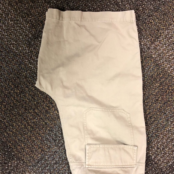 Shorts - Picture 2 of 3